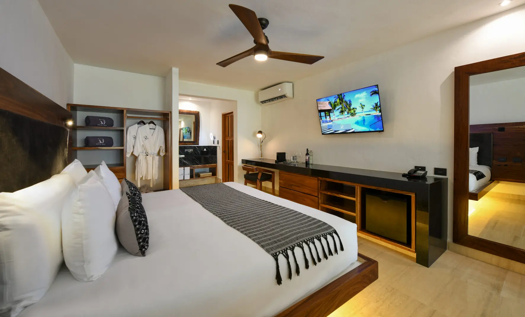 Master-Suite-HCSJ-2-CDP_0067rsweb-scaled