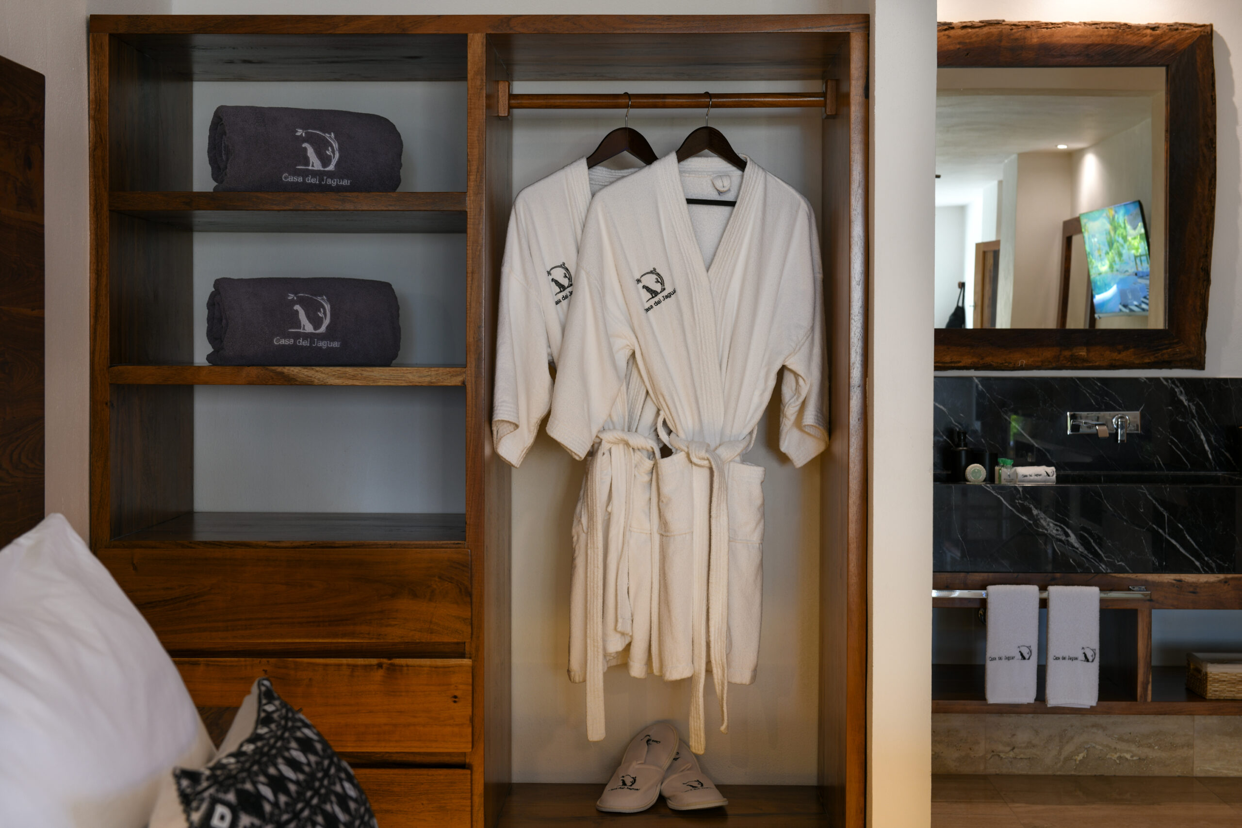 Master-Suite-HCSJ-2-CDP_0068web-scaled